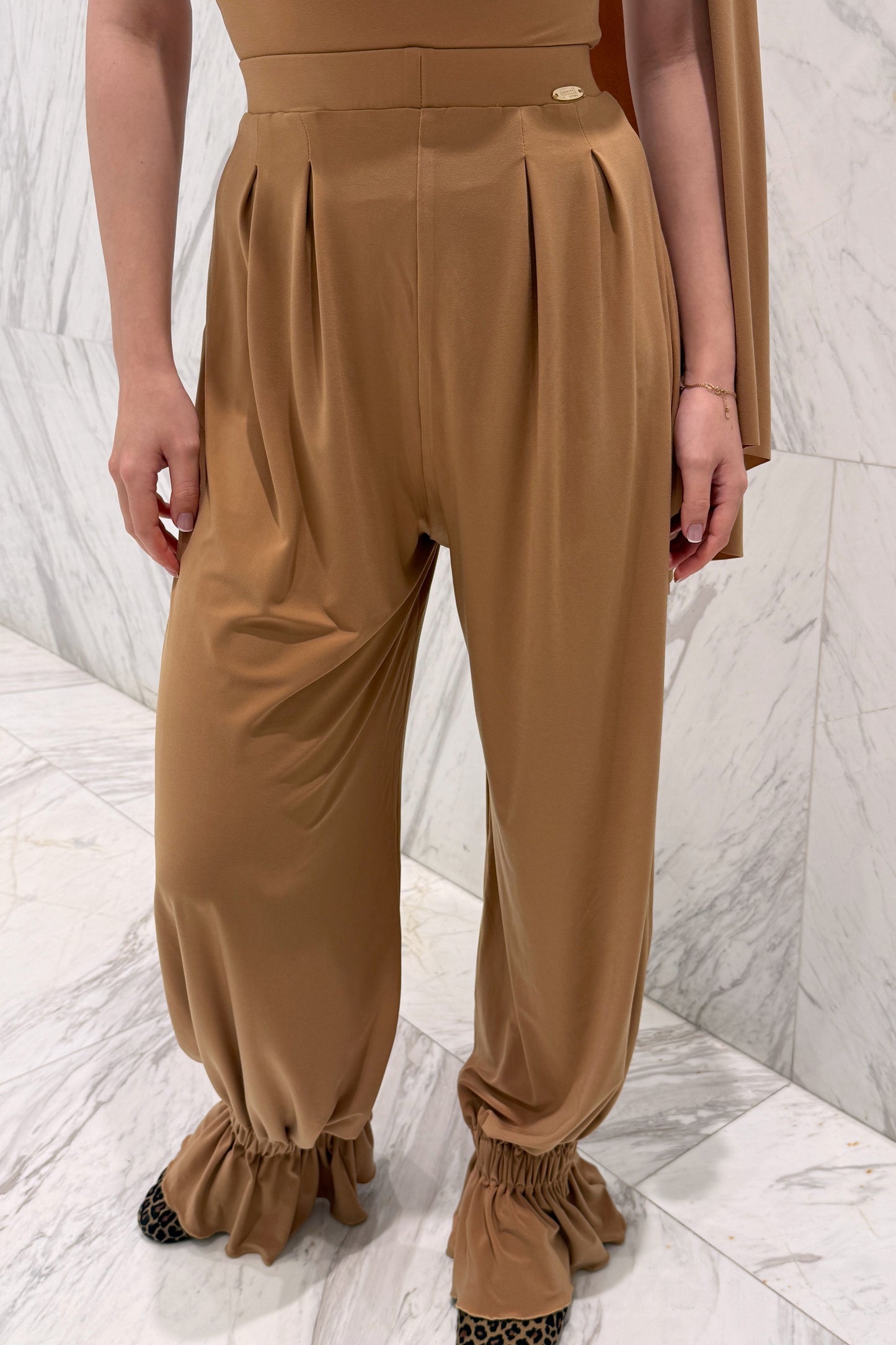 Caramel-colored biflex pants