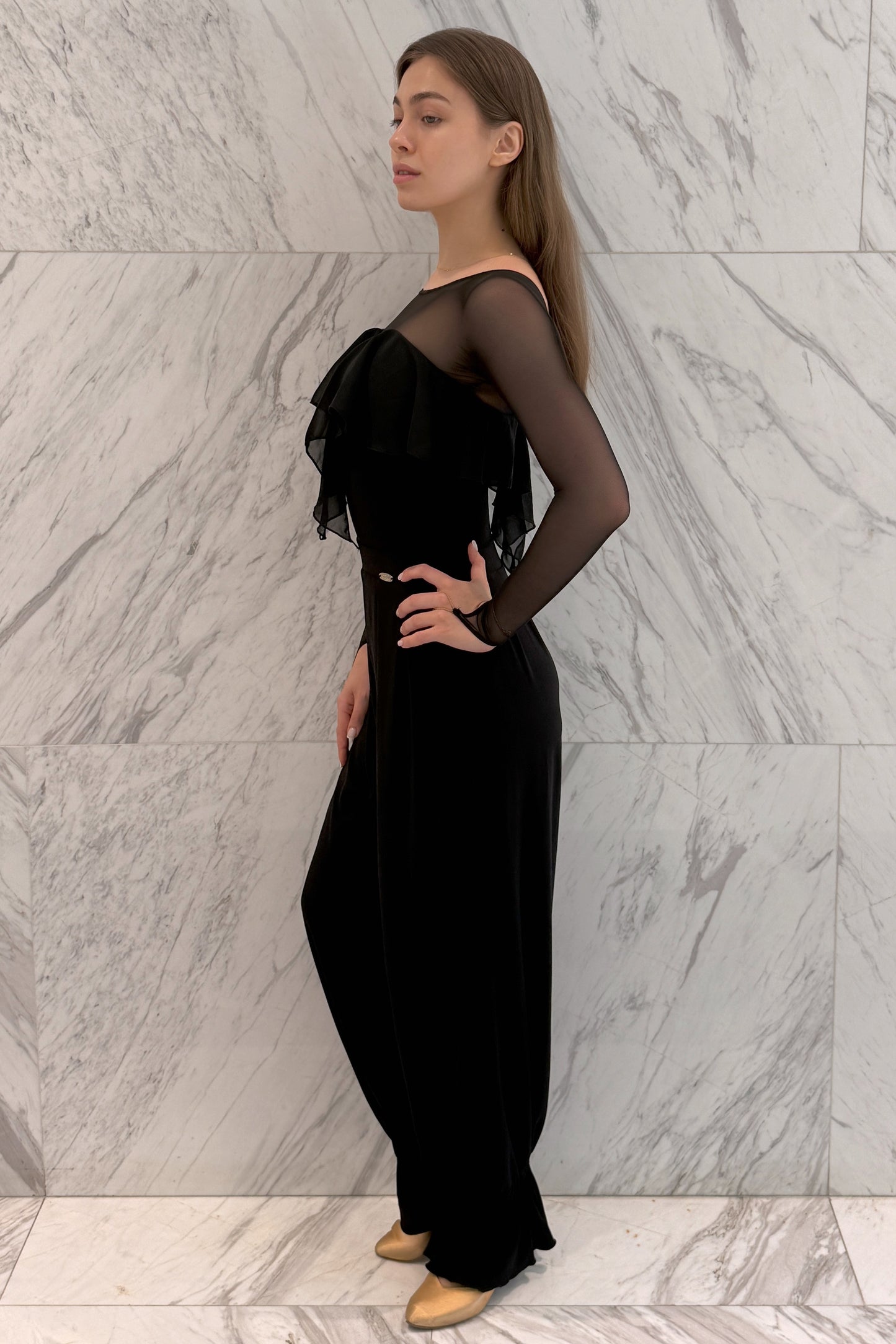 Sweetheart neckline ruffle leotard