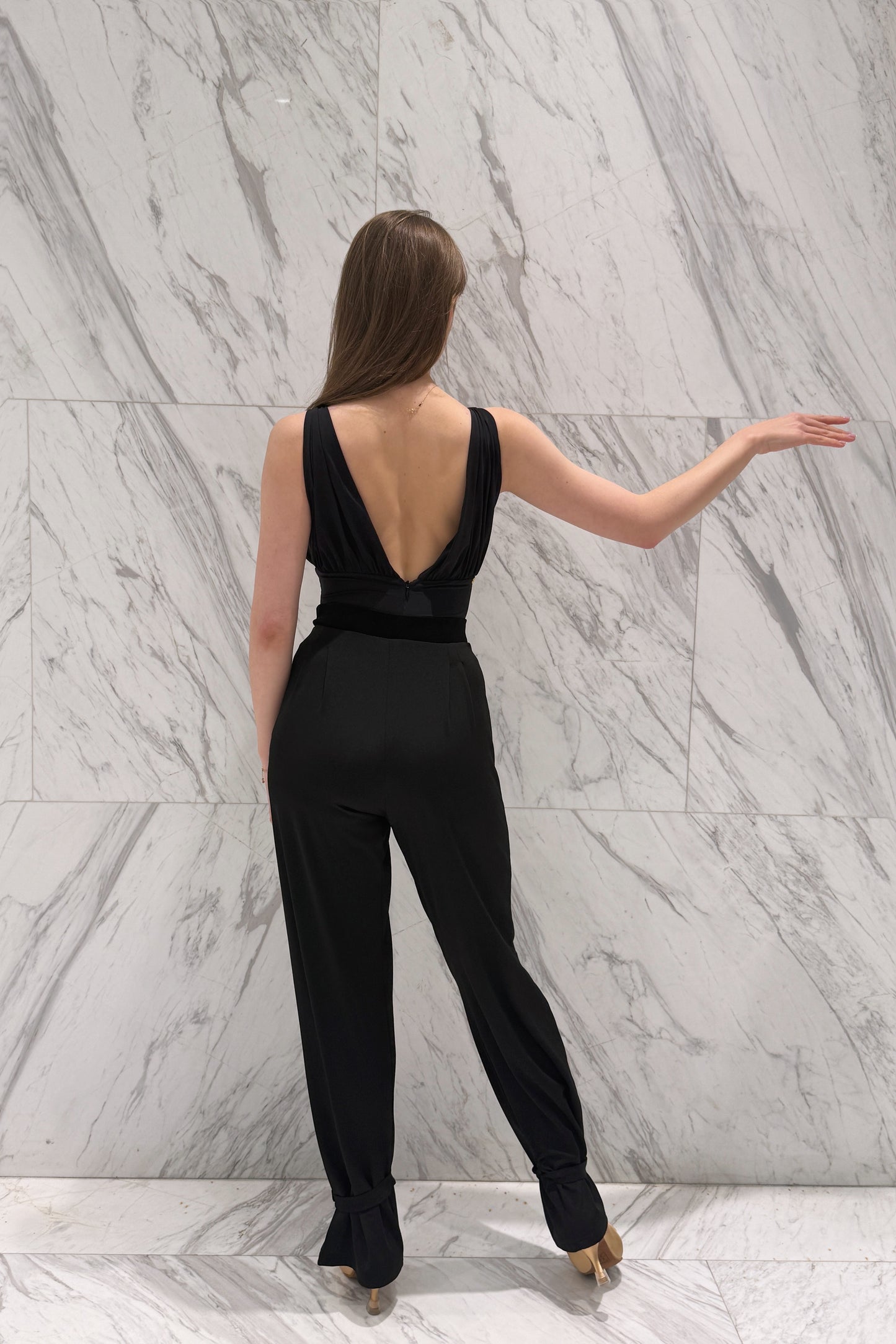 Collection 9    Black open back leotard