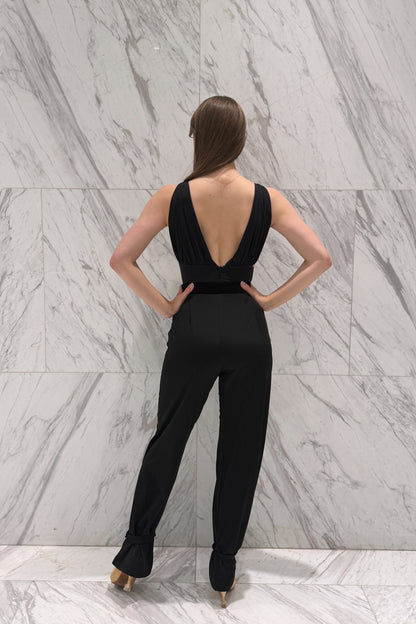 Collection 9    Black open back leotard