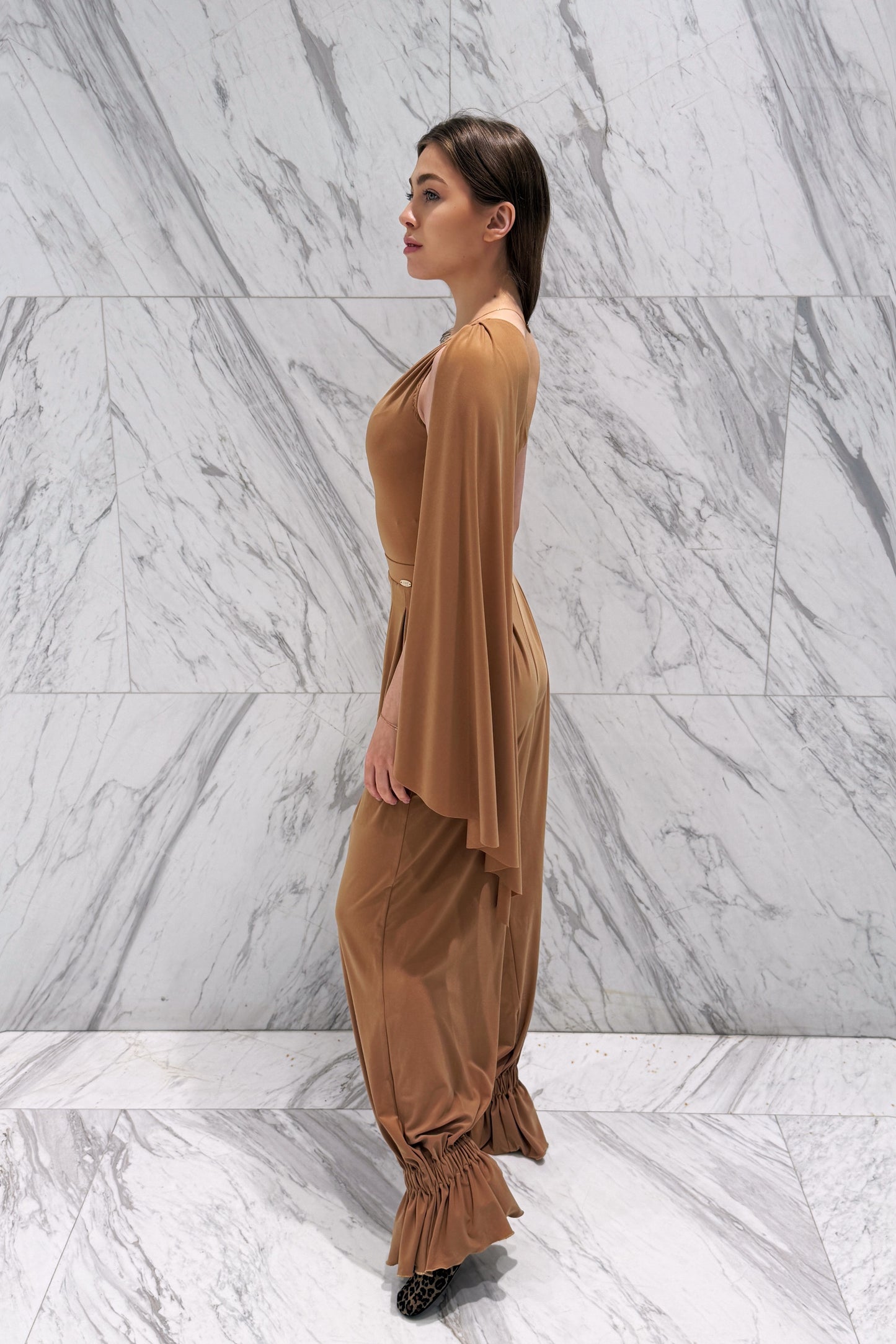 One shoulder caramel-coloured leotard