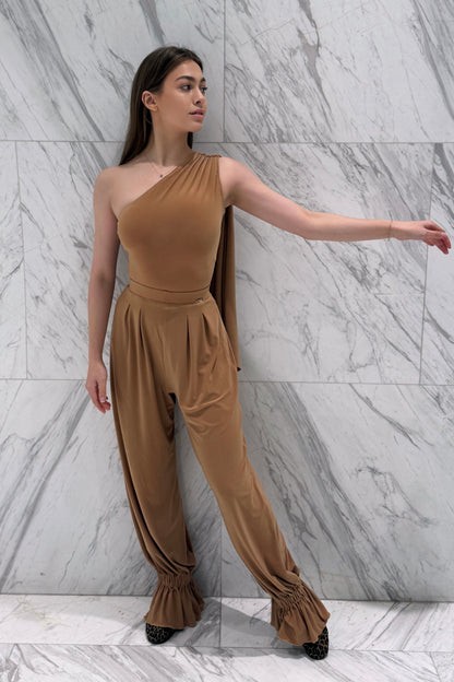 One shoulder caramel-coloured leotard