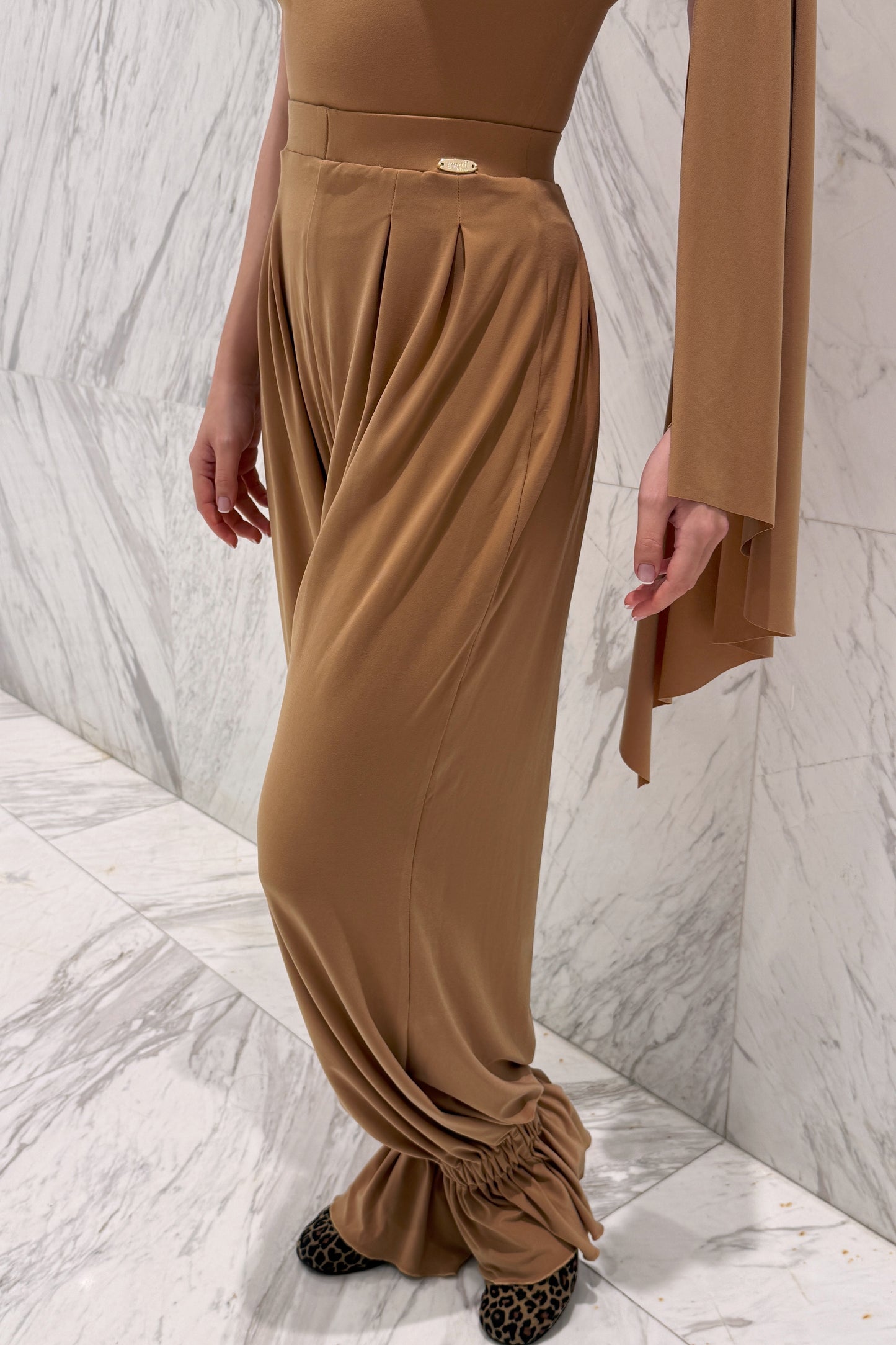 Caramel-colored biflex pants