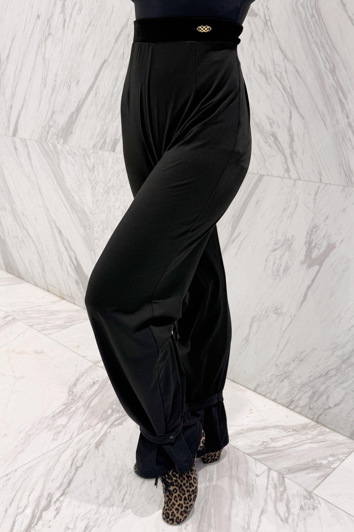 Collection9    Black pants with velvet
