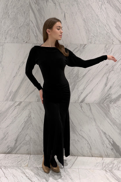 Black biflex ballroom dress with voluminous sleeves and an asymmetrical skirt